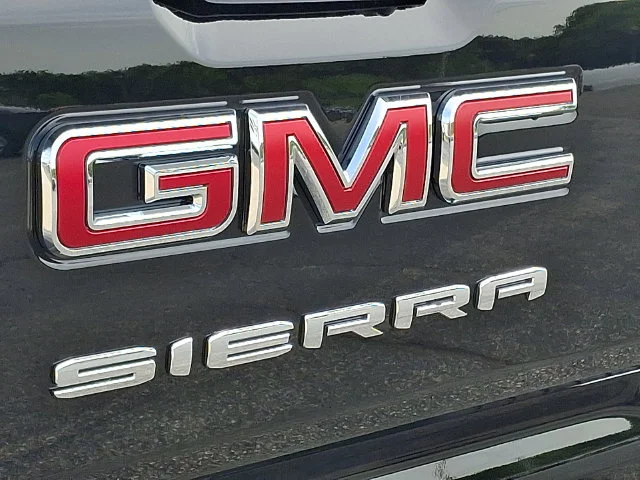 New 2026 Onyx Black GMC Elevation image 20