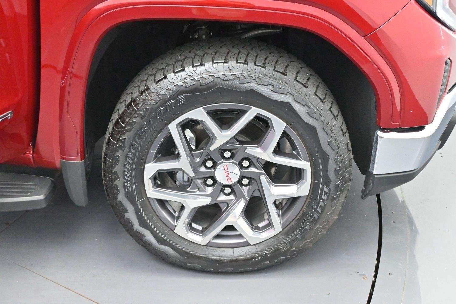 Used 2026 Volcanic Red Tintcoat GMC SLT image 34