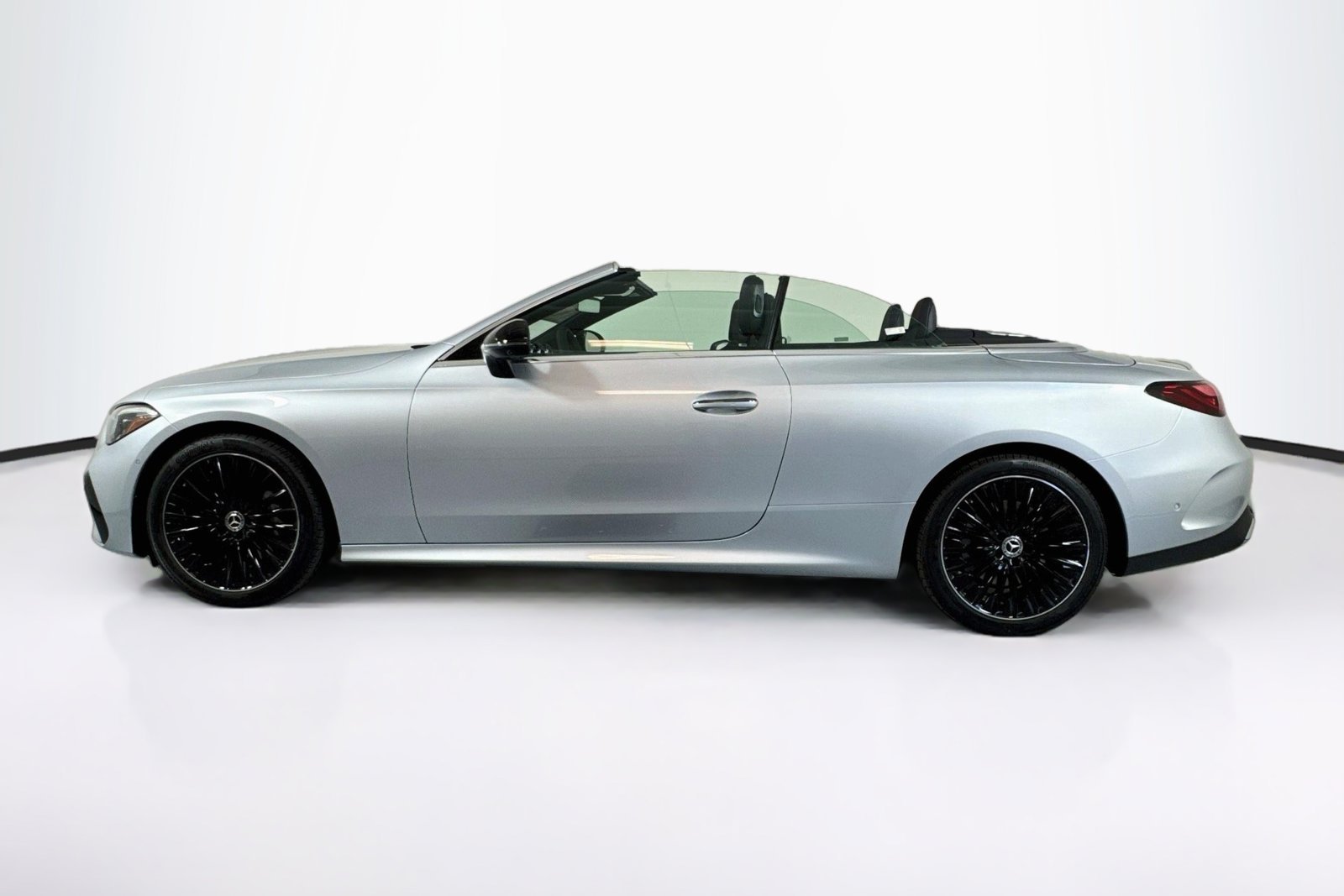New 2027 Cirrus Silver Metallic Mercedes-Benz CLE 450 image 8