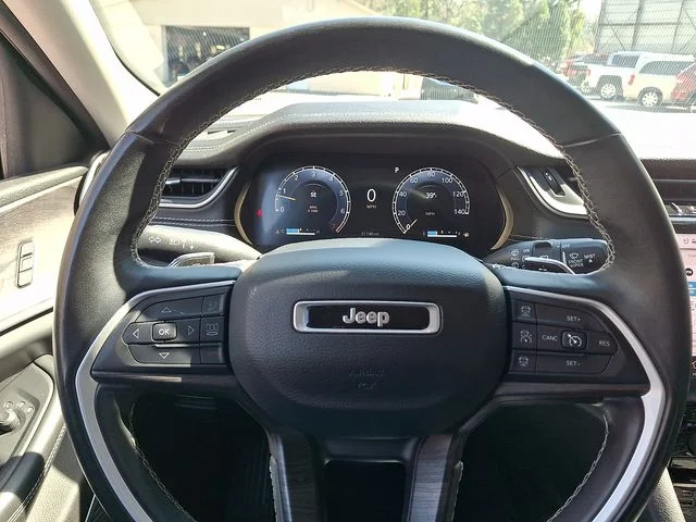 Used 2022 Black Jeep Limited image 22