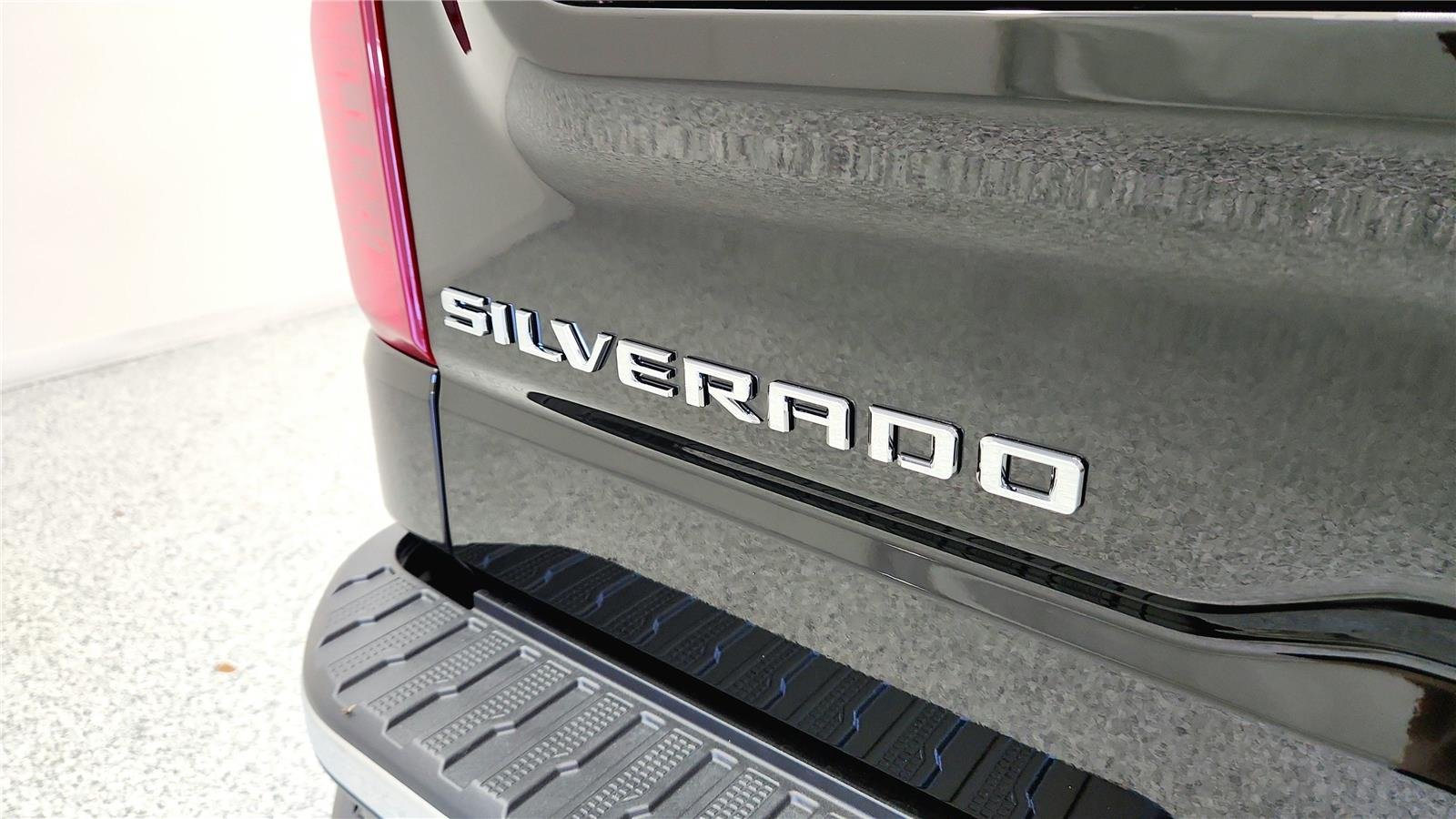 2026 Chevrolet Silverado 1500 LT - Photo 17