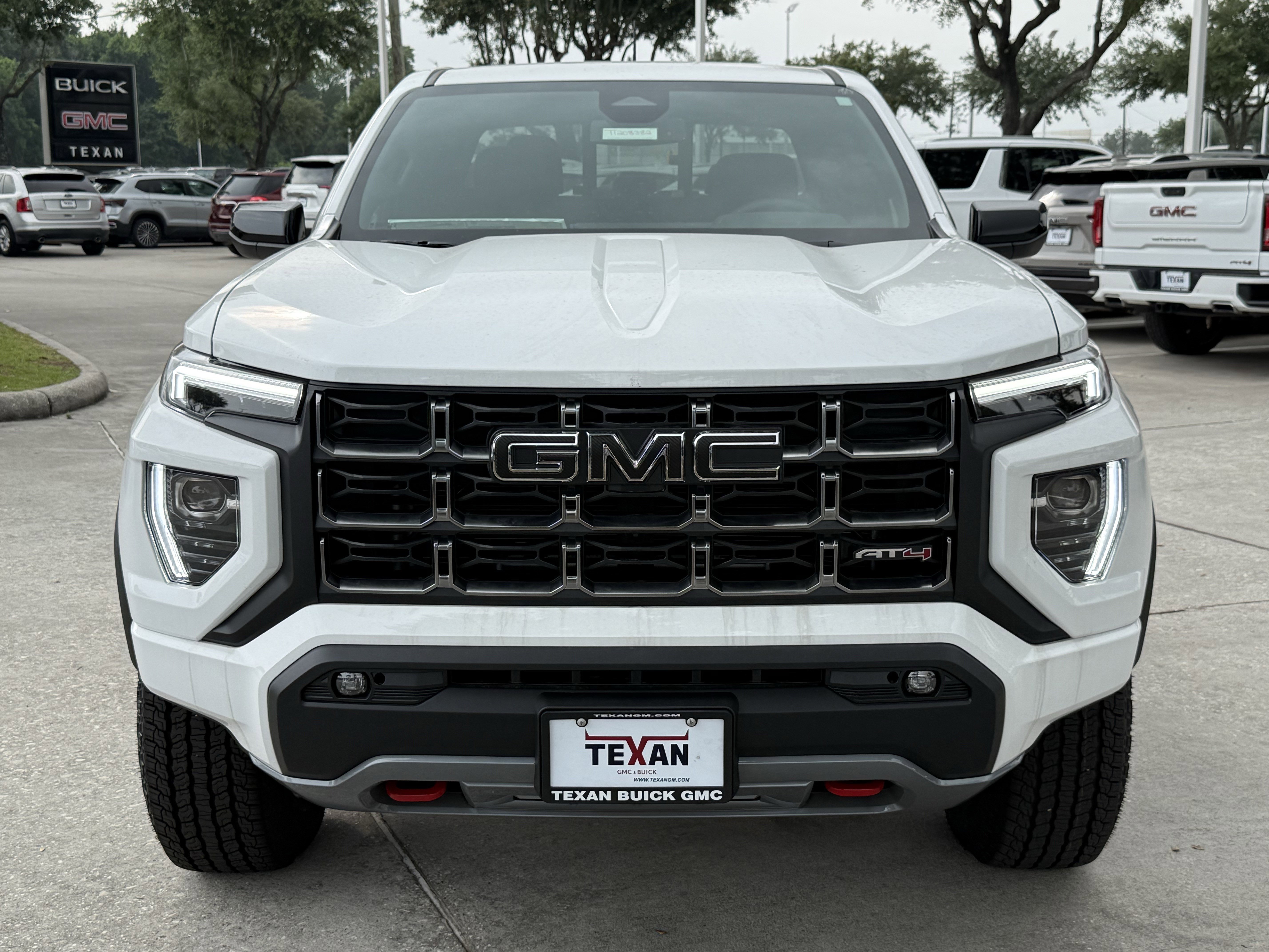 2026 GMC Canyon AT4 - Photo 6