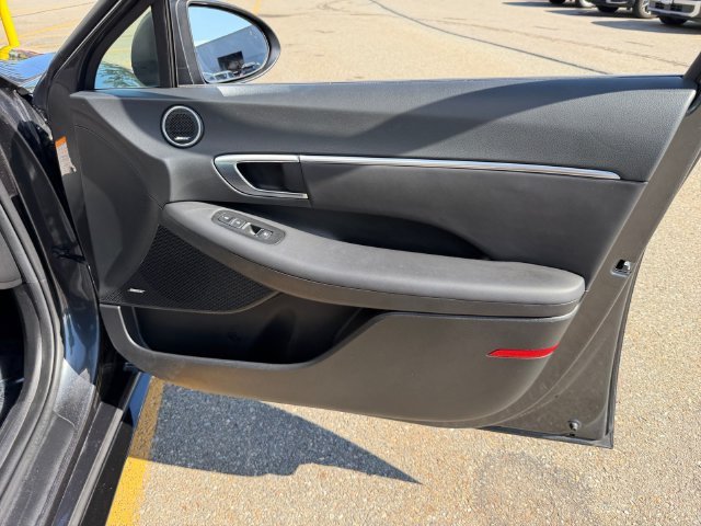 Used 2022 Gray Hyundai SEL image 28