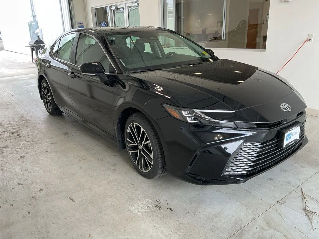 2026 Toyota Camry XLE AWD Hybrid's photo