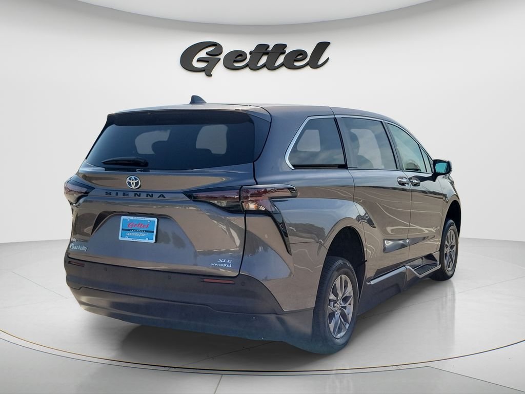 Used 2024 Gray Toyota XLE image 5