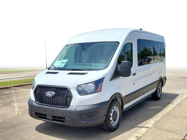 New 2026 Oxford White Ford Passenger Van XL image 2