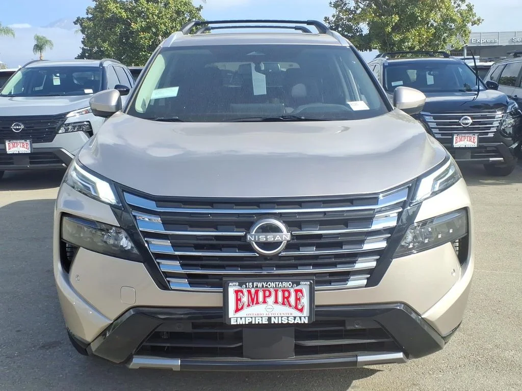 New 2026 Champagne Silver Metallic Nissan Platinum image 2