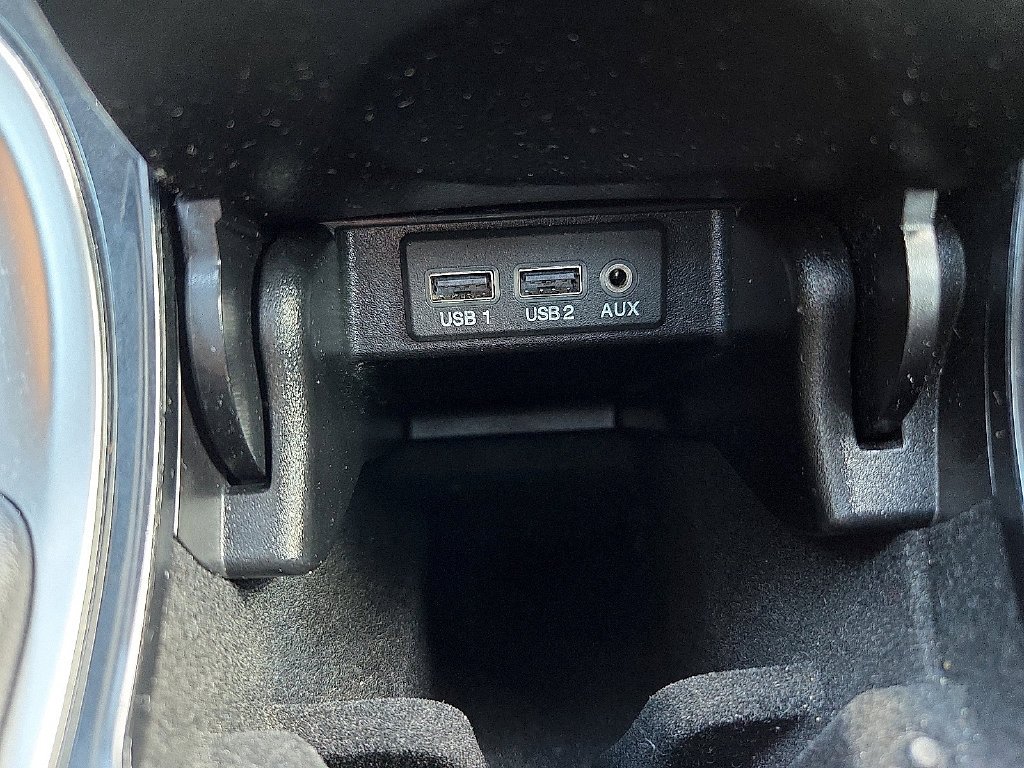 Used 2018 Black Nissan Platinum image 18