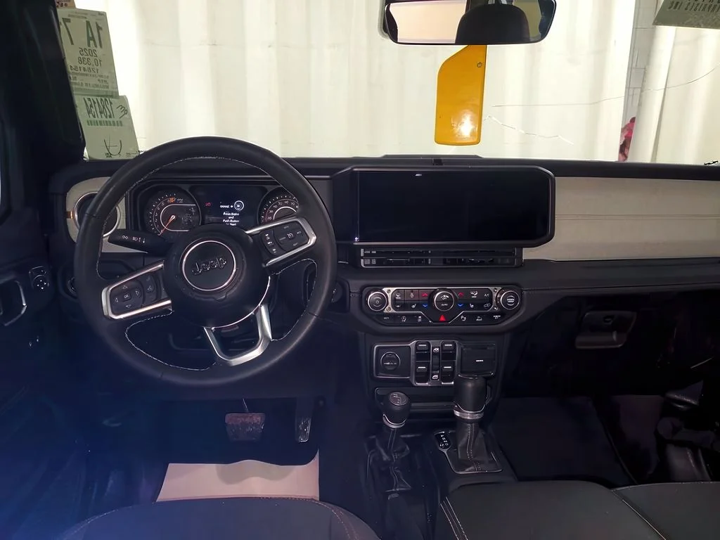 Used 2025 Black Jeep Sahara image 8
