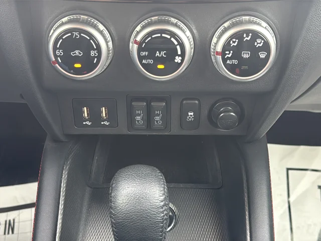 Used 2022 Gray Mitsubishi 2.0 SE image 21