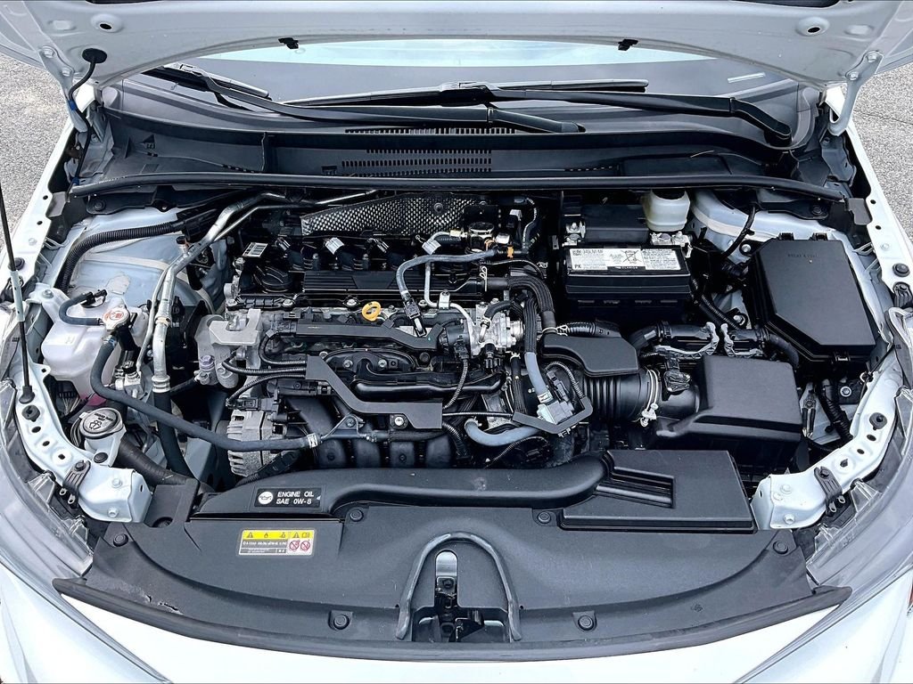 Used 2025 White Toyota LE image 30