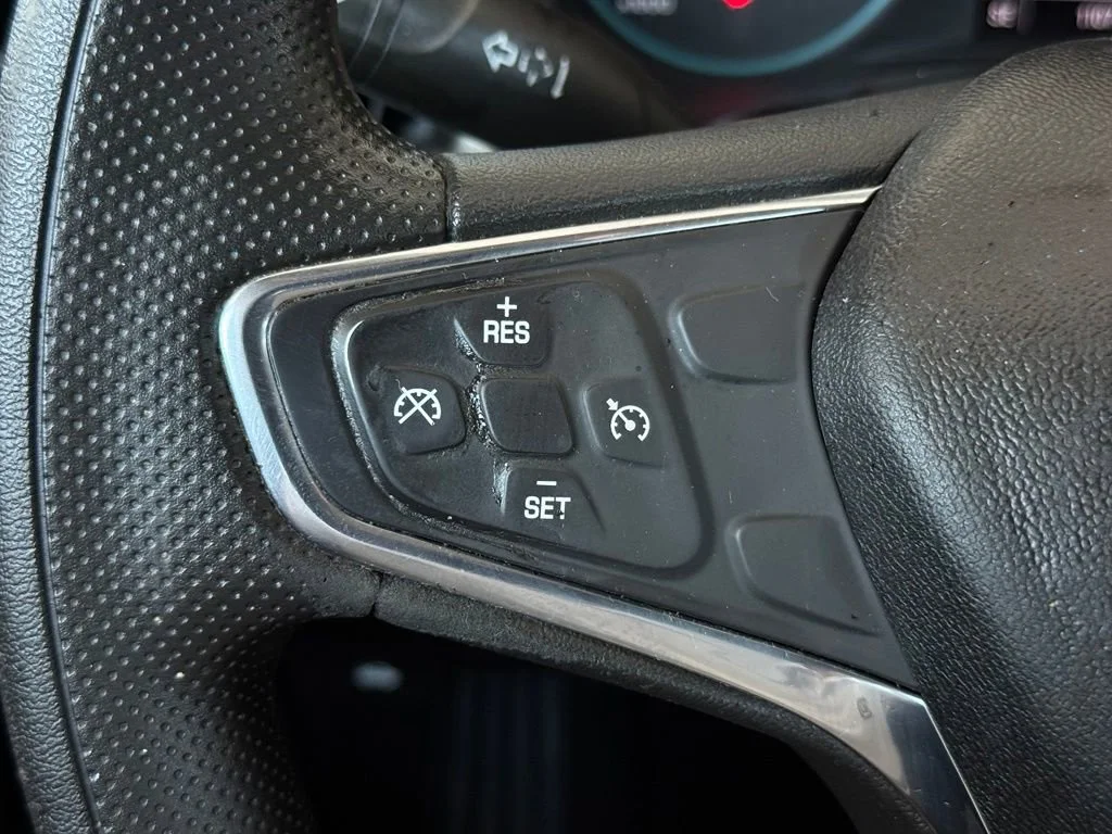 Used 2019 SUMMIT WHITE Chevrolet LS image 25