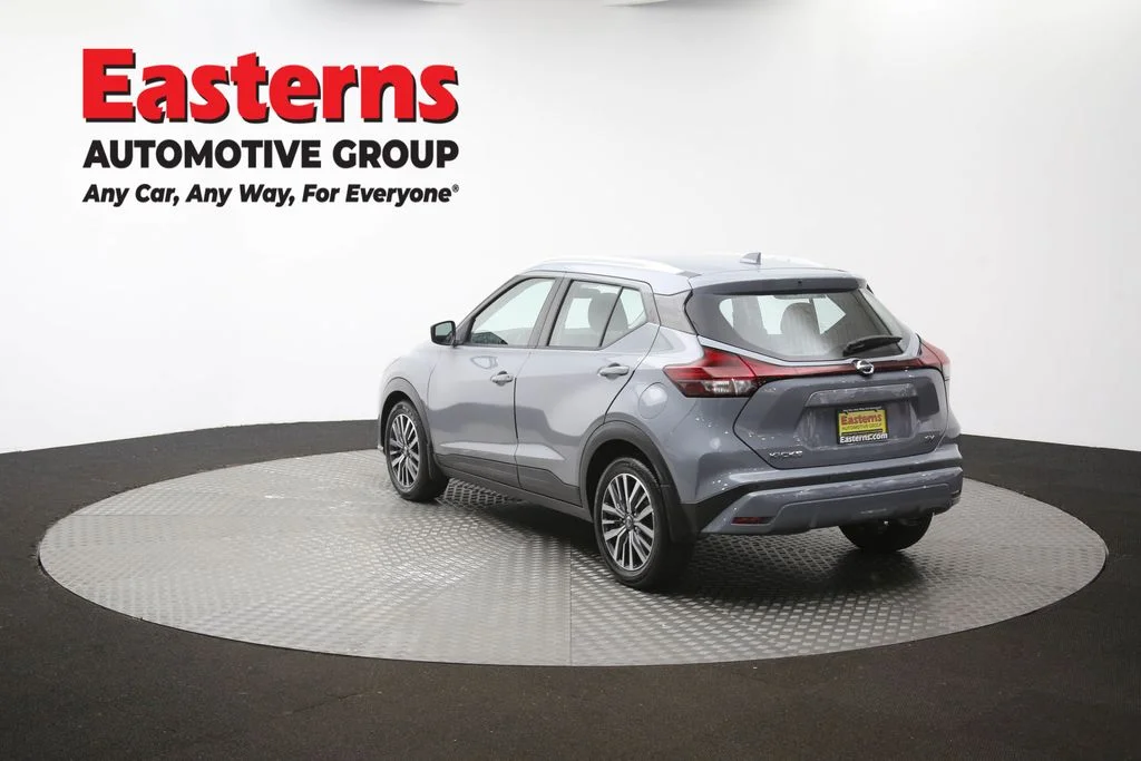 Used 2021 Gray Nissan SV image 64