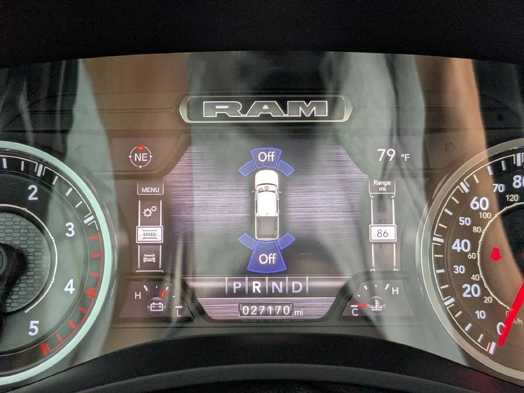 Used 2022 White Ram Laramie image 27