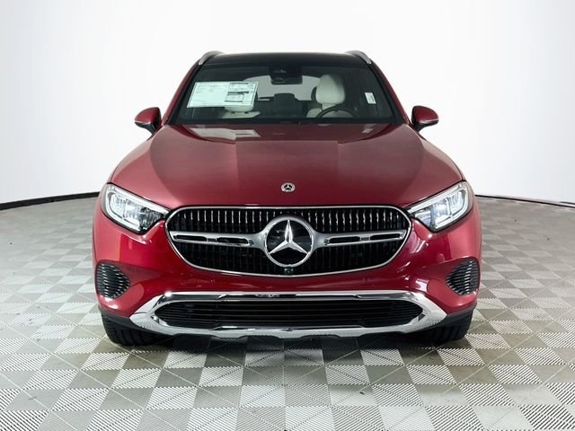 New 2026 MANUFAKTUR Patagonia Red Metallic Mercedes-Benz GLC 300 image 2