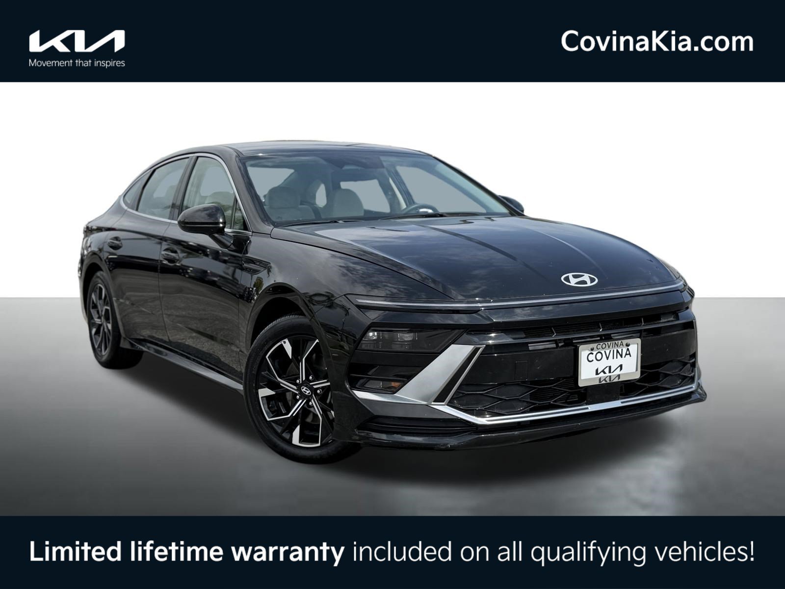 Used 2025 Abyss Black Hyundai SEL image 2