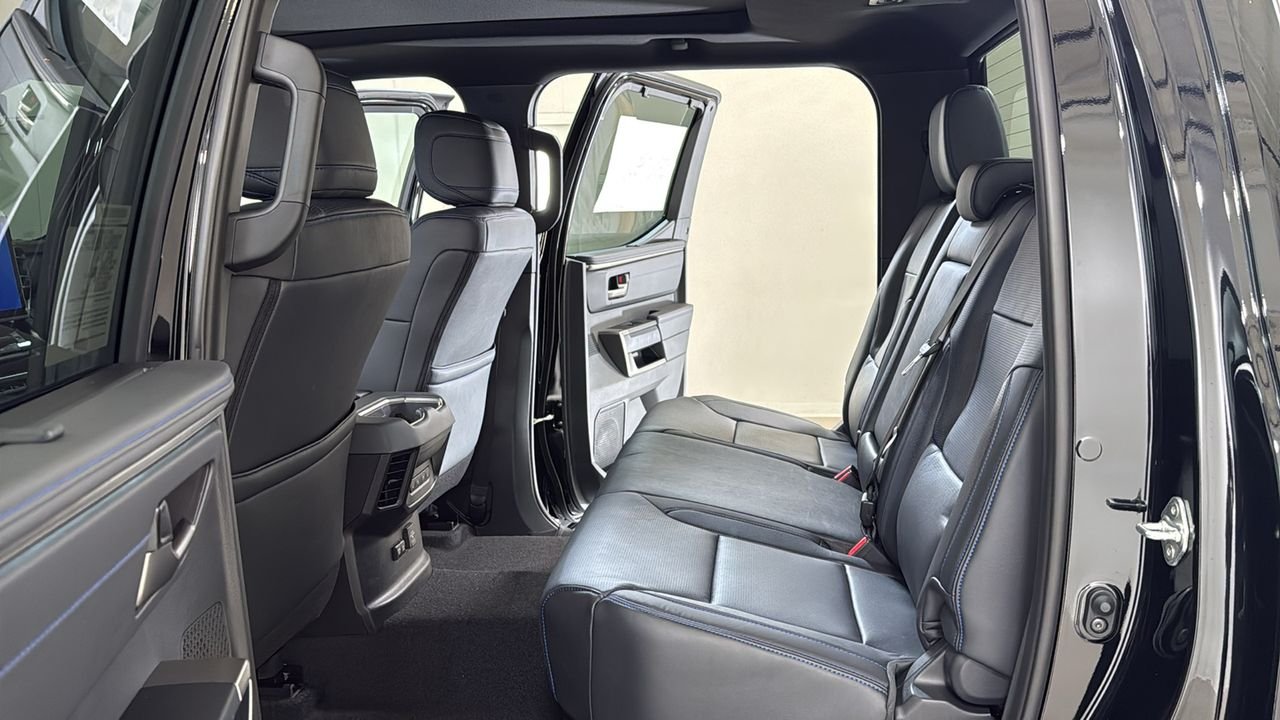 2026 Toyota Tundra Platinum - Photo 15