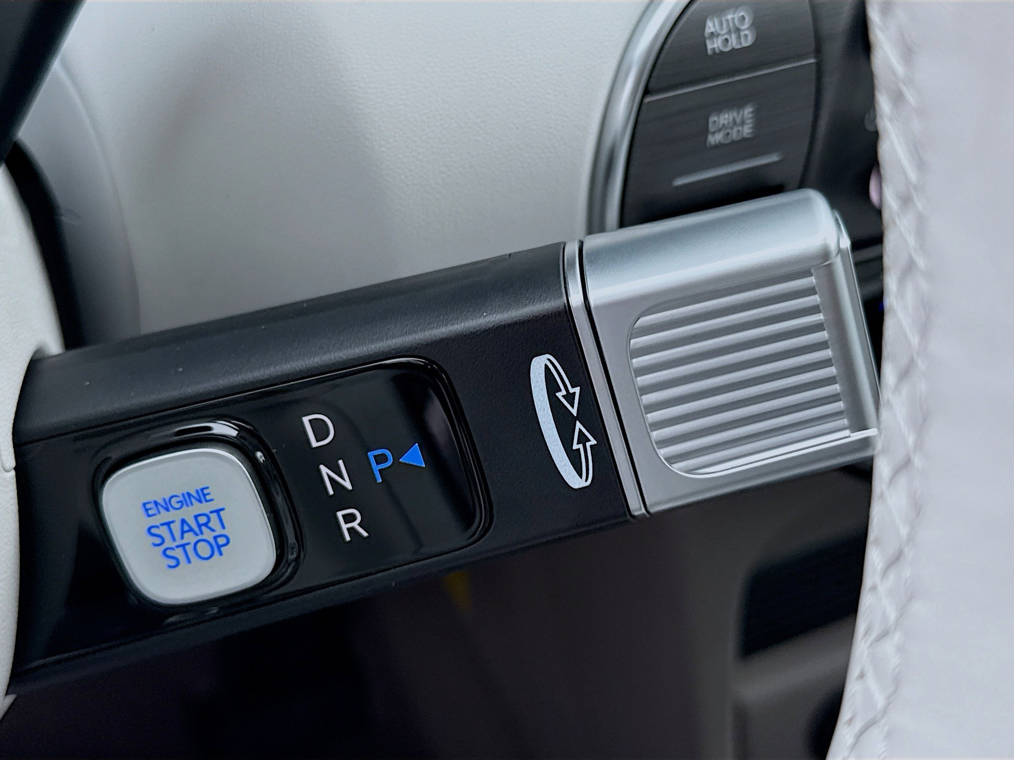 New 2026 Abyss Black Pearl Hyundai Blue SEL Premium 7P image 38