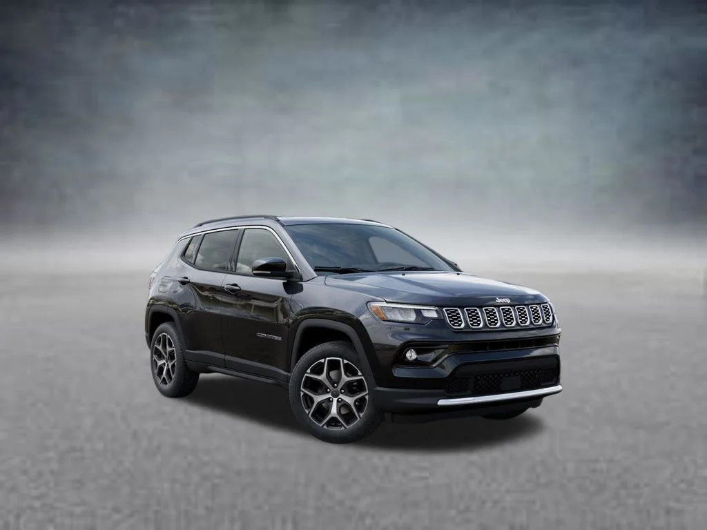 New 2026 Diamond Black Crystal Pearl-Coat Exterior Paint Jeep Limited image 5