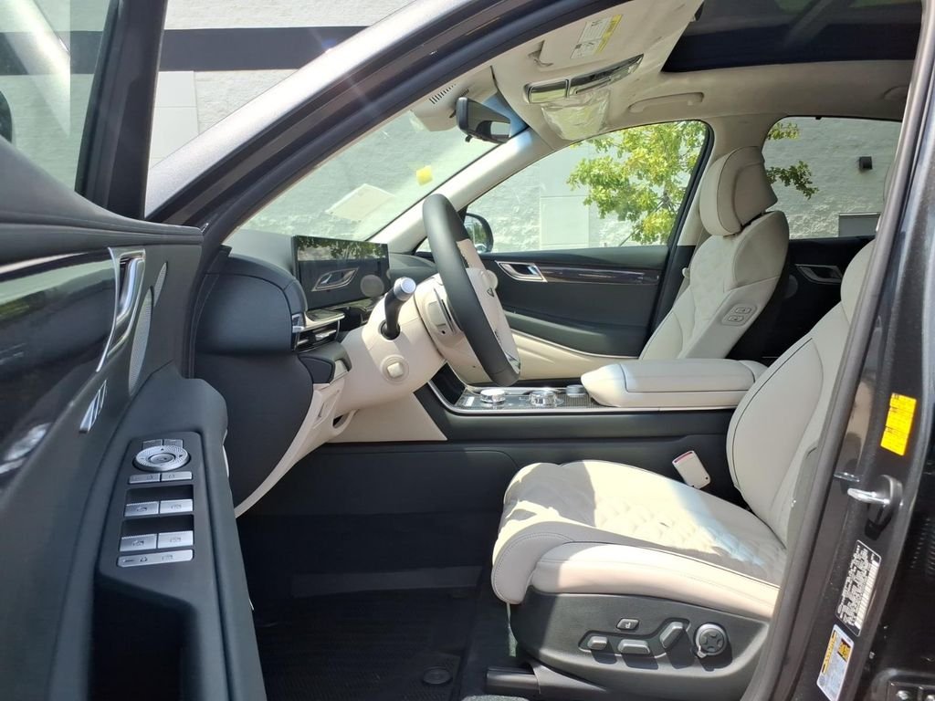 New 2026 Gray Genesis 3.5T e-SC image 13