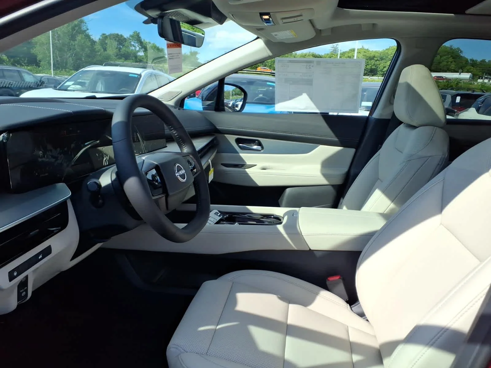 New 2026 Scarlet Ember Tintcoat Nissan SL image 8