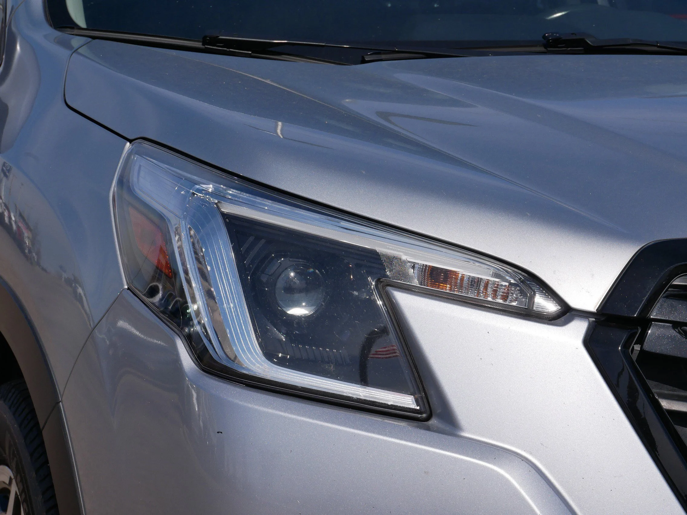 Used 2024 Ice Silver Metallic Subaru Premium image 16