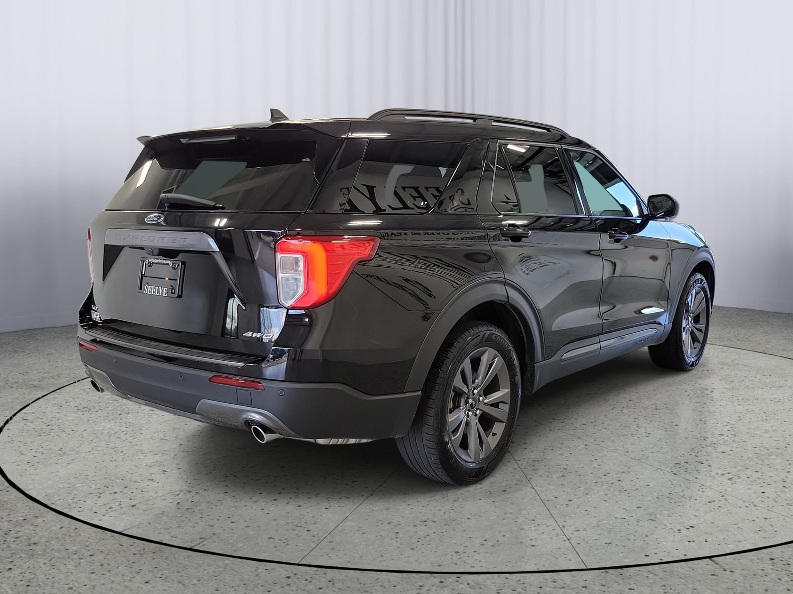 Certified Used 2021 Black Ford XLT image 2