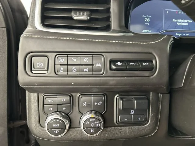 Used 2023 Onyx Black GMC Denali Ultimate image 11