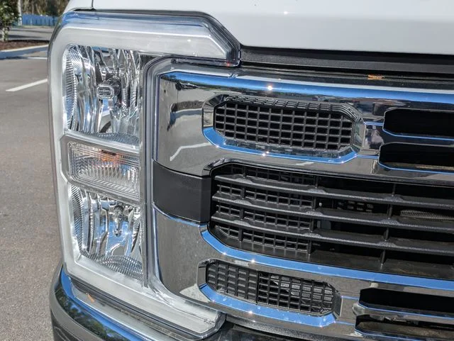 2026 Ford F-350 Super Duty Chassis Cab XL - Photo 10