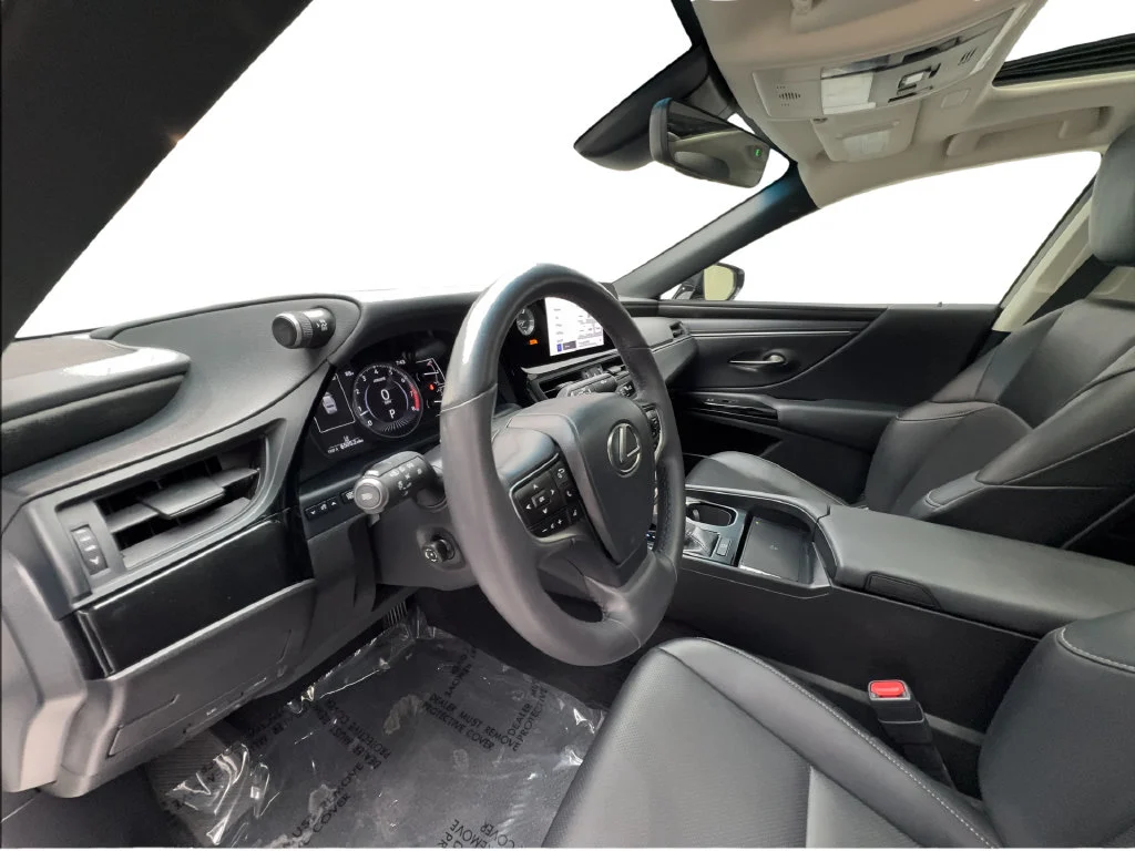 Used 2024 White Lexus 350 image 23