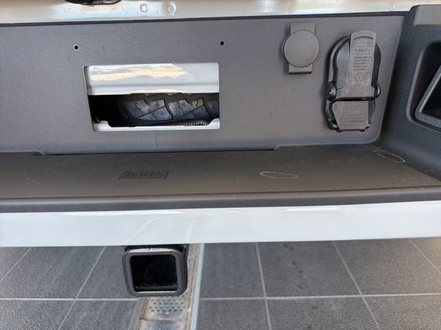 New 2026 Avalanche Ford XLT image 11