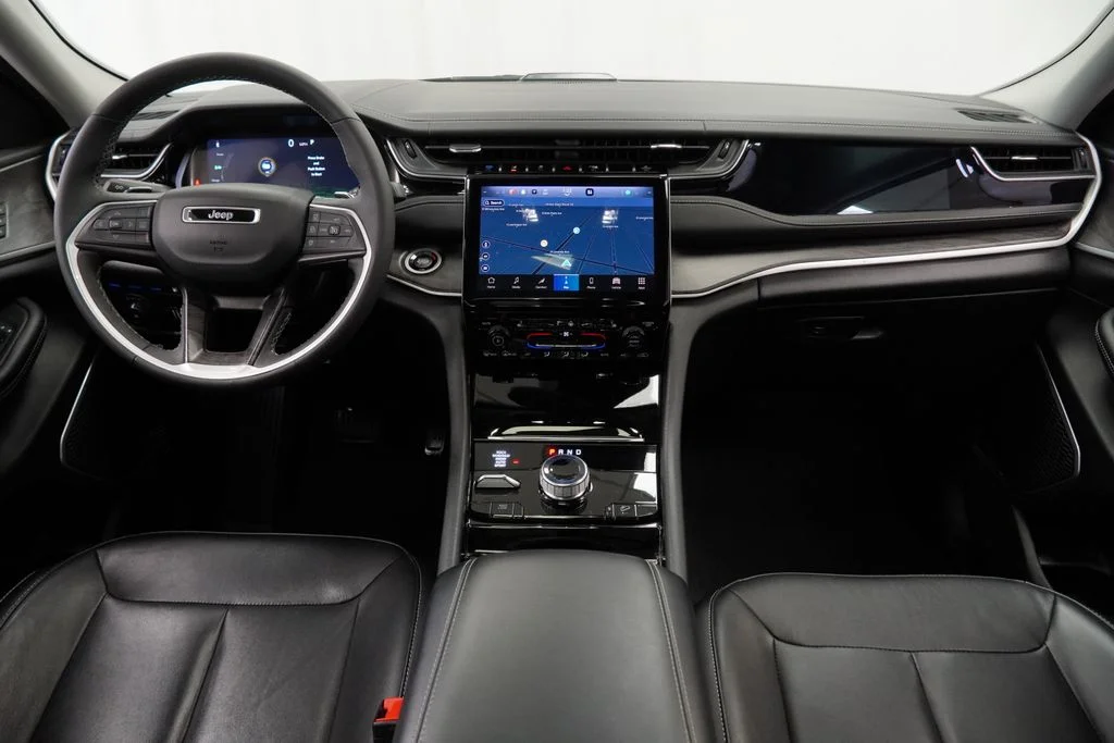 Used 2022 Black Jeep 4xe image 27