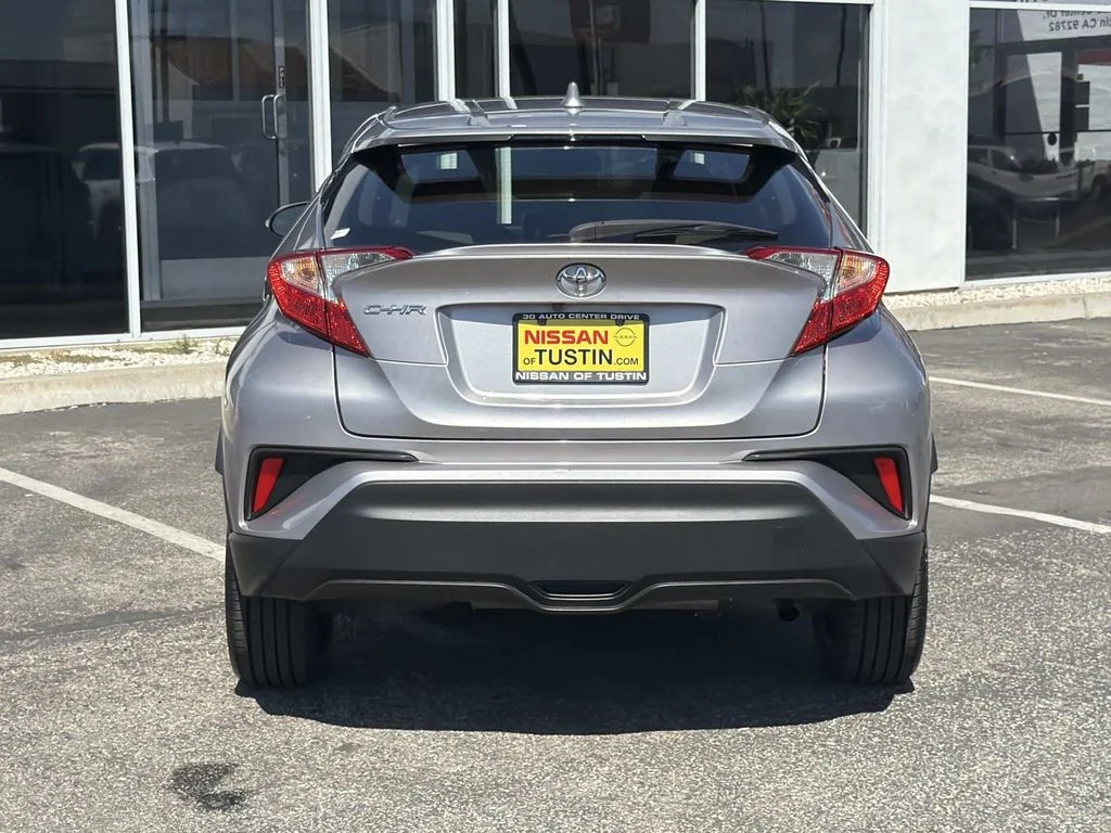 Used 2019 Silver Knockout Metallic Toyota XLE image 4