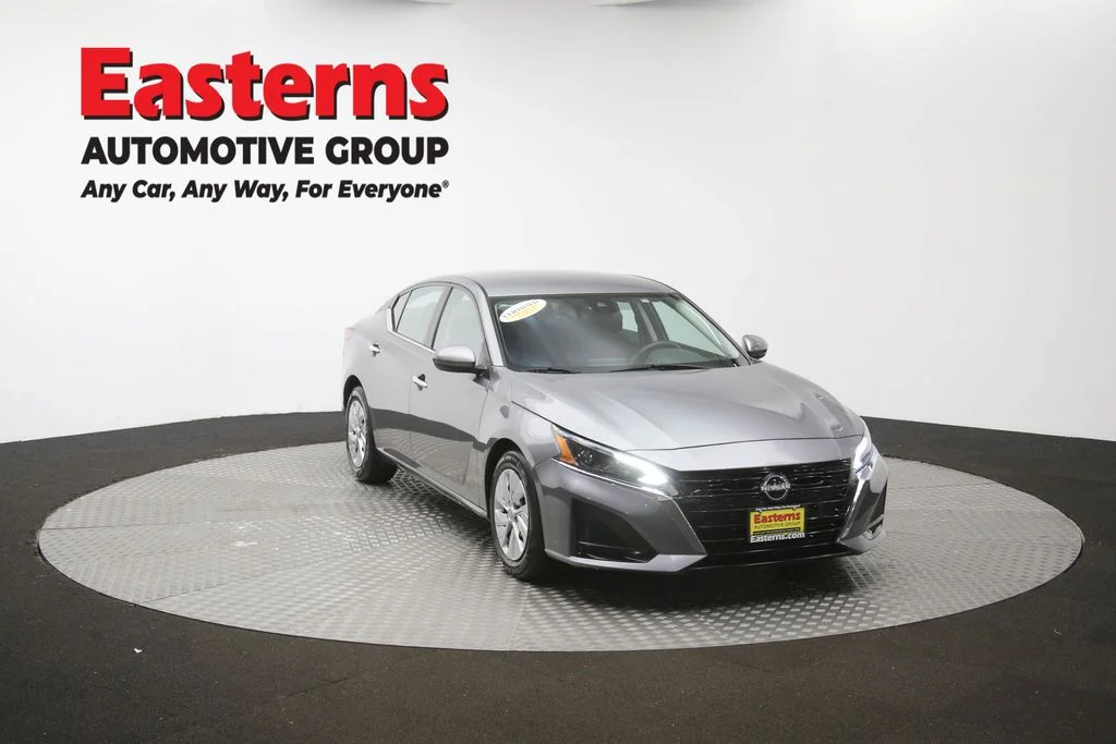 Used 2023 Gray Nissan 2.5 S image 44
