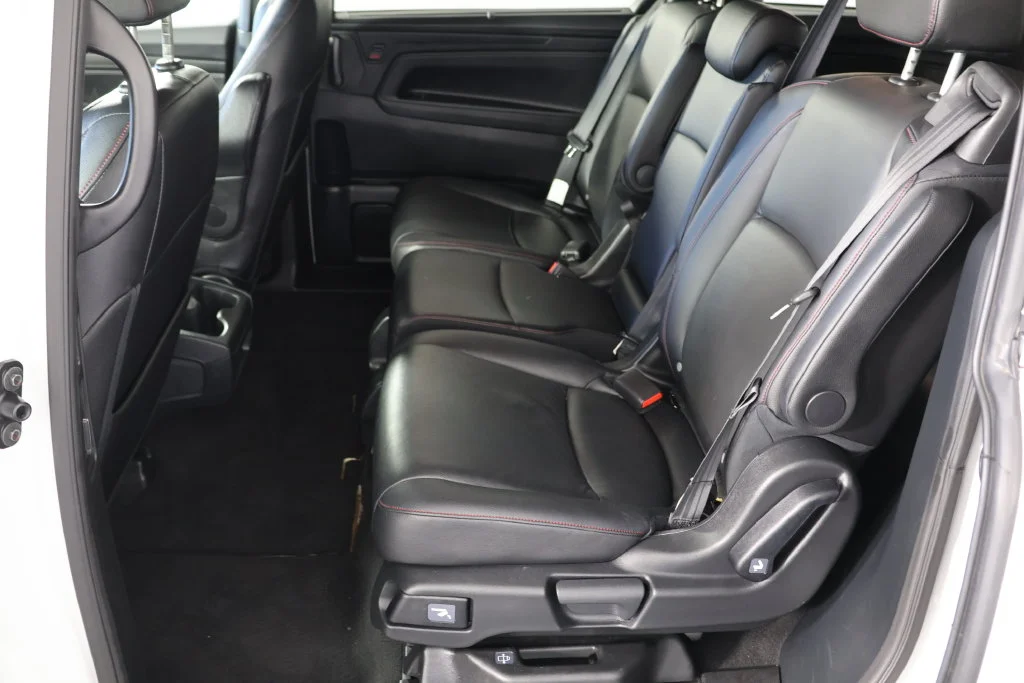 Used 2023 Platinum White Pearl Honda Sport image 20