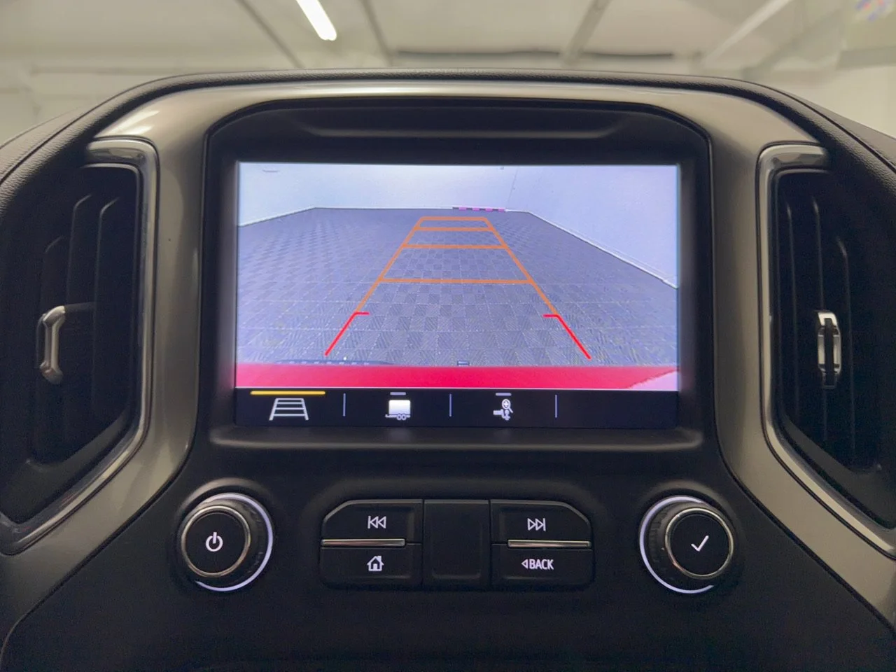 Used 2019 Cajun Red Tintcoat Chevrolet LT image 24