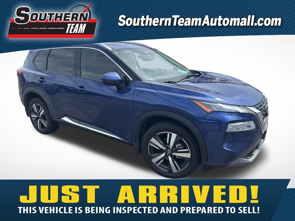 Used 2021 Blue Nissan SL image 1