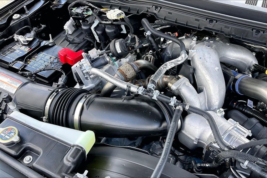 New 2026 Ford Super Duty F-250 Lariat 4D Crew Cab