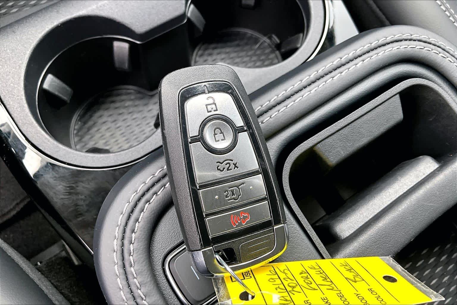 Used 2025 Shadow Black Ford Select image 16