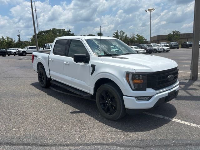 Used 2022 White Ford XLT image 1
