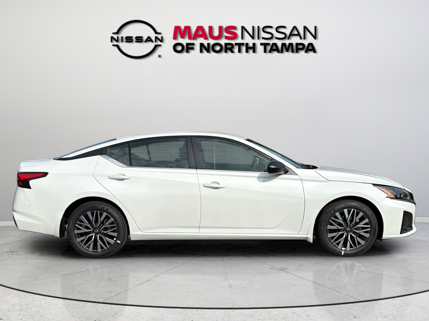 New 2026 White Nissan 2.5 SV image 13