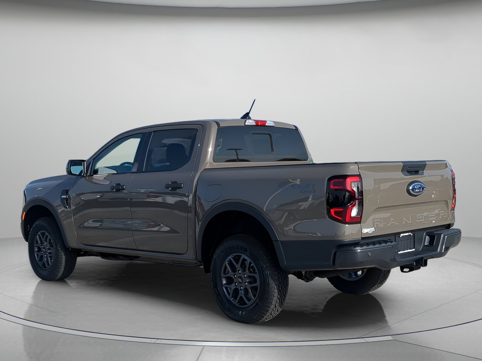 New 2026 Marsh Gray Ford XLT image 39