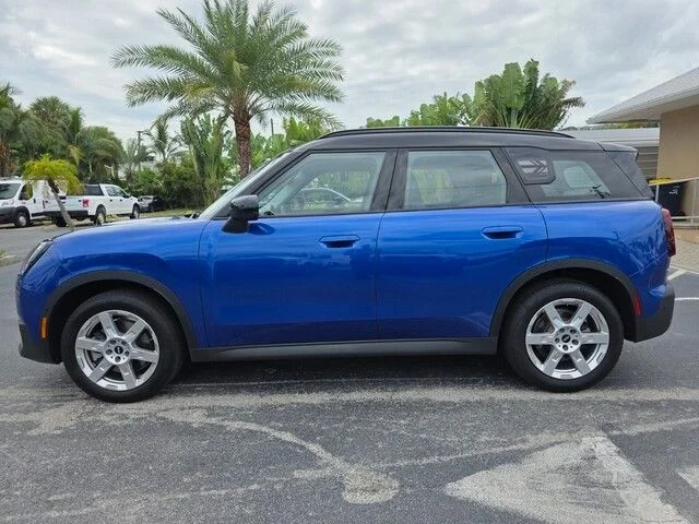 Used 2025 Blue MINI Cooper S ALL4 image 2