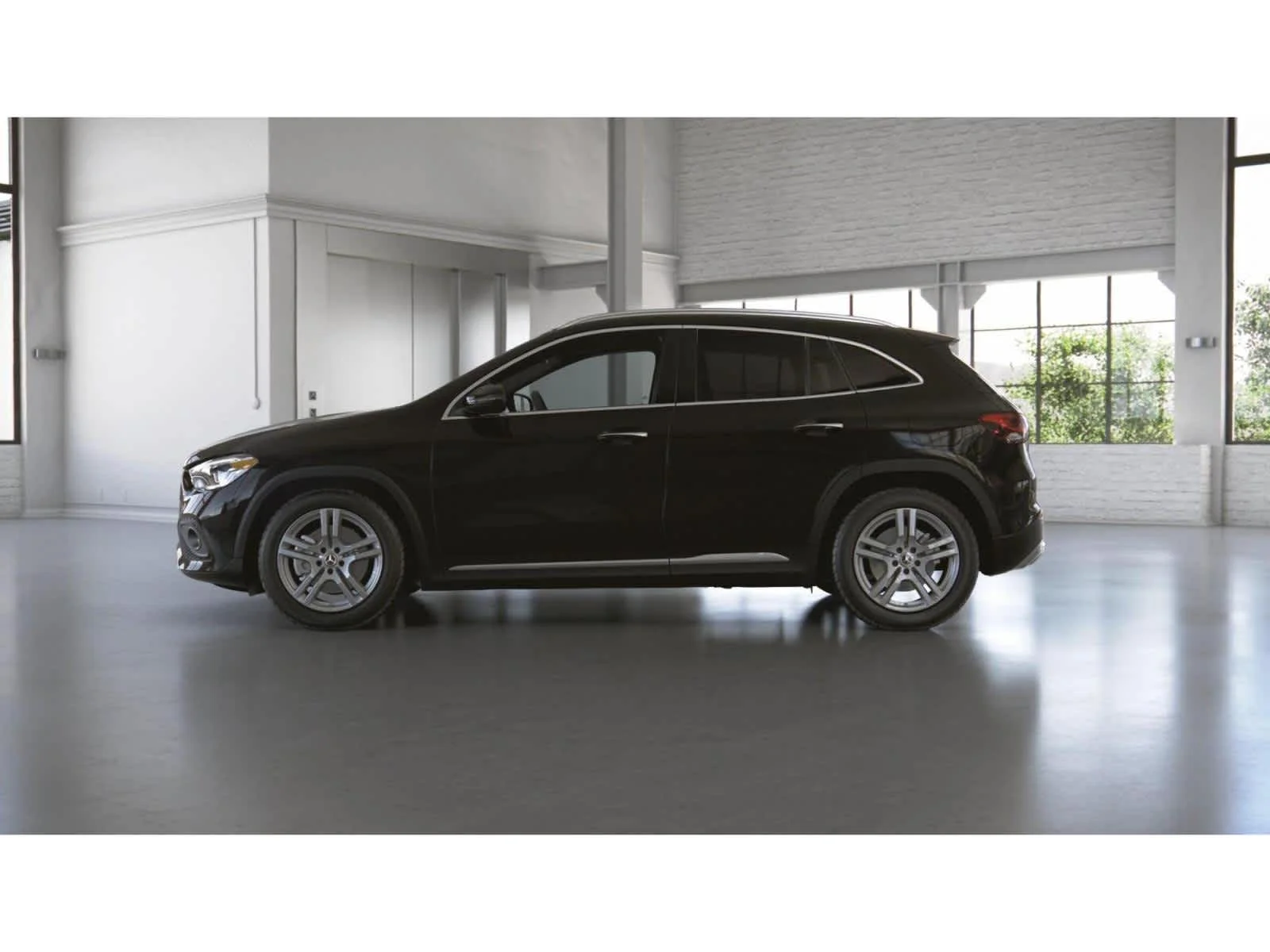 Used 2021 Night Black Mercedes-Benz GLA 250 image 34