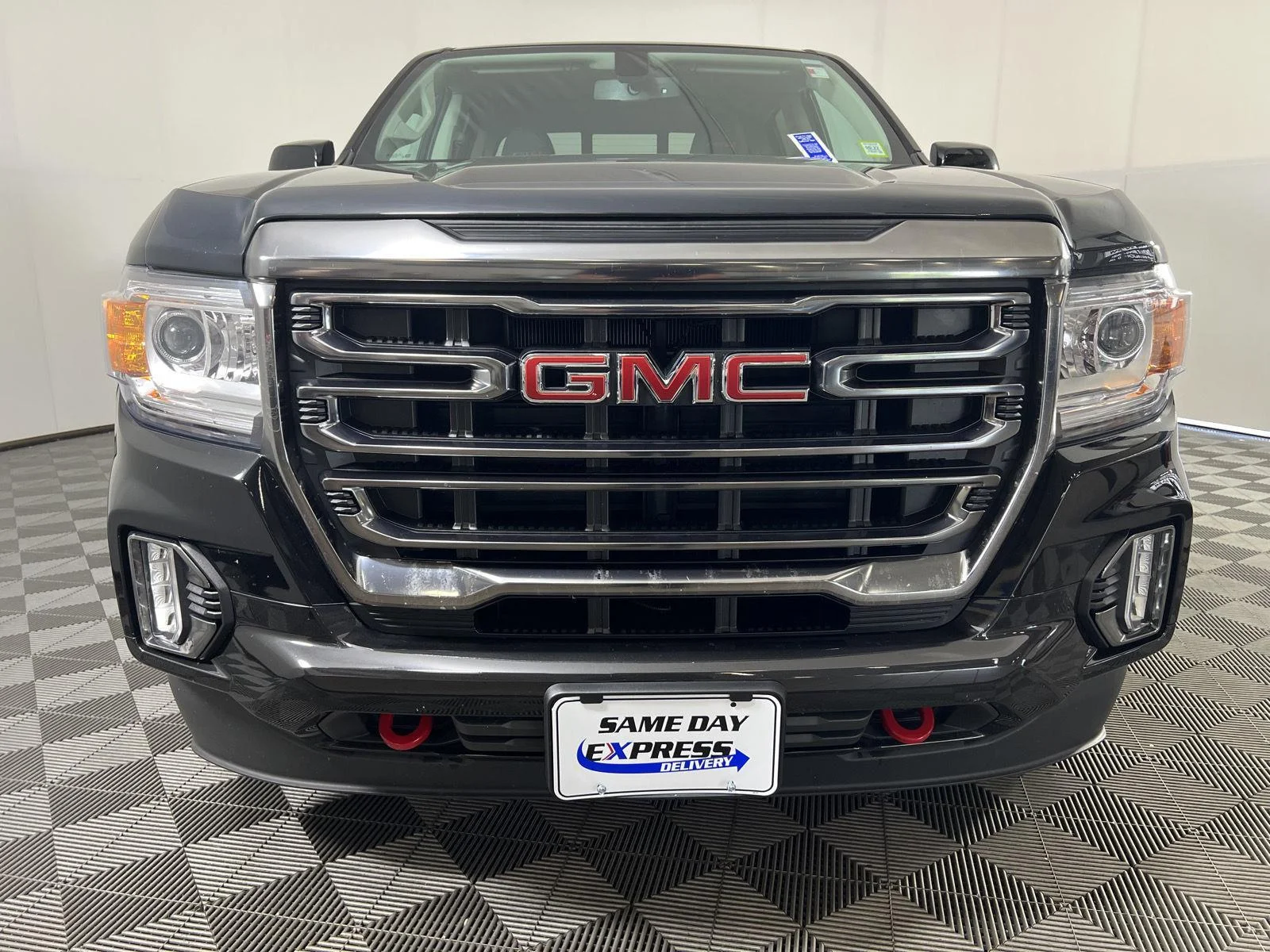 Used 2022 Onyx Black GMC AT4 - Leather image 28