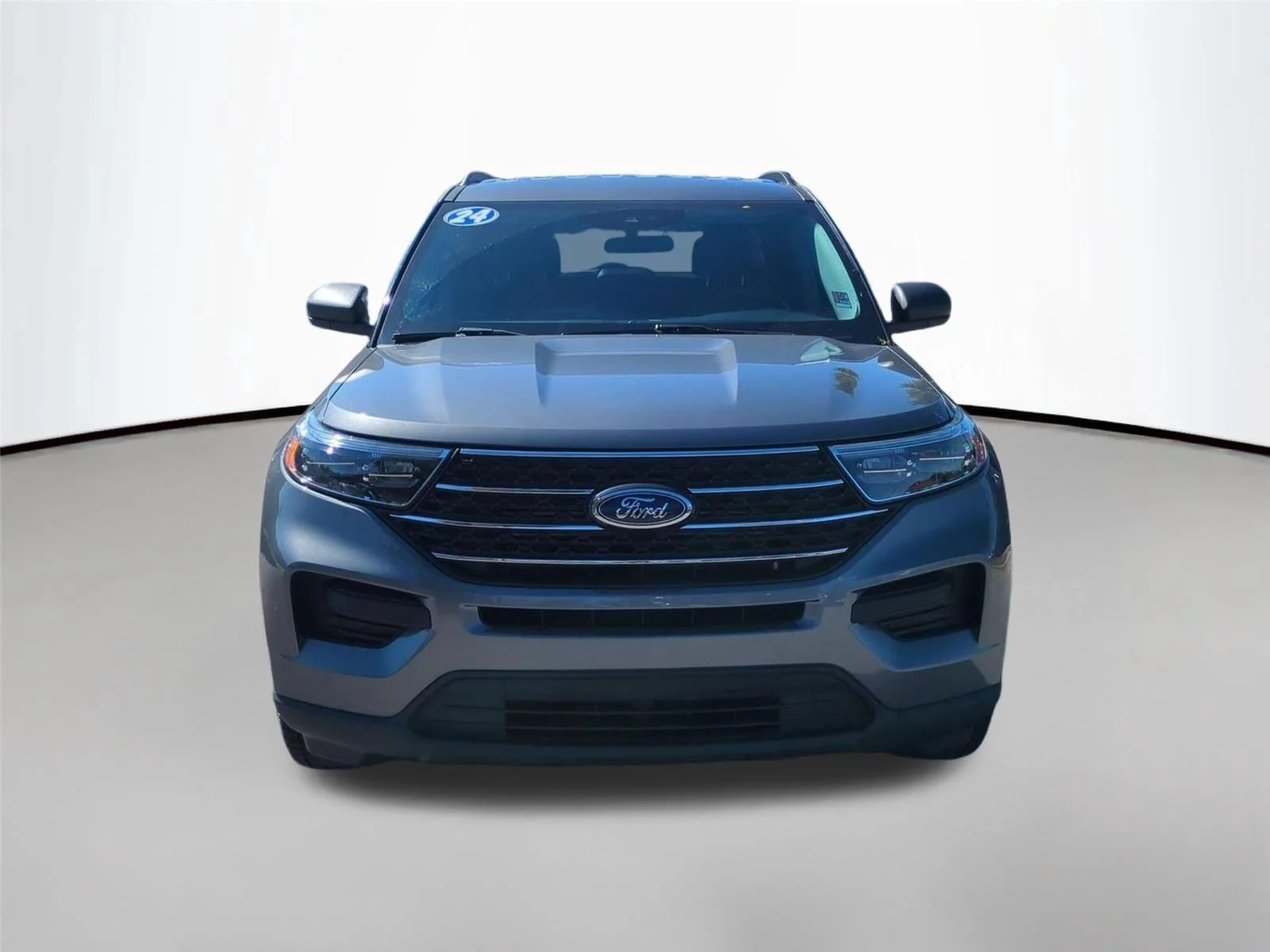 Used 2024 Carbonized Gray Ford XLT image 8