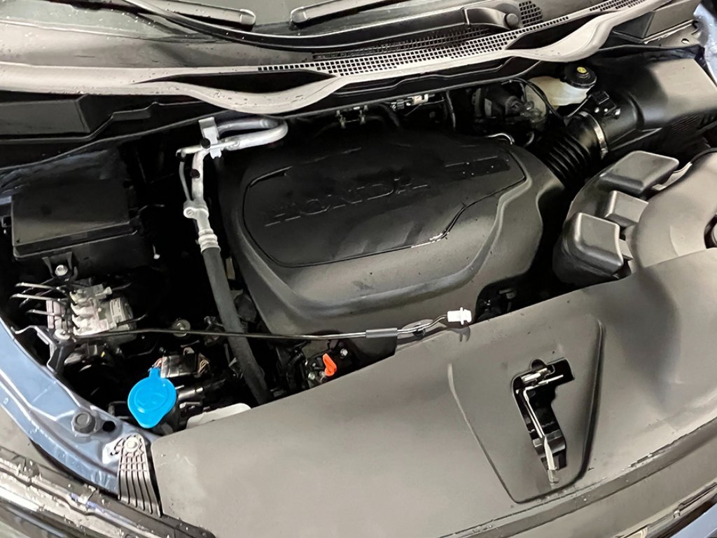 New 2027 Smoke Blue Pearl Honda Touring image 11