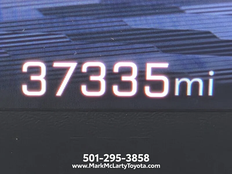 Used 2025 Summit White CHEVROLET FWD 4DR LT W/1LT image 24