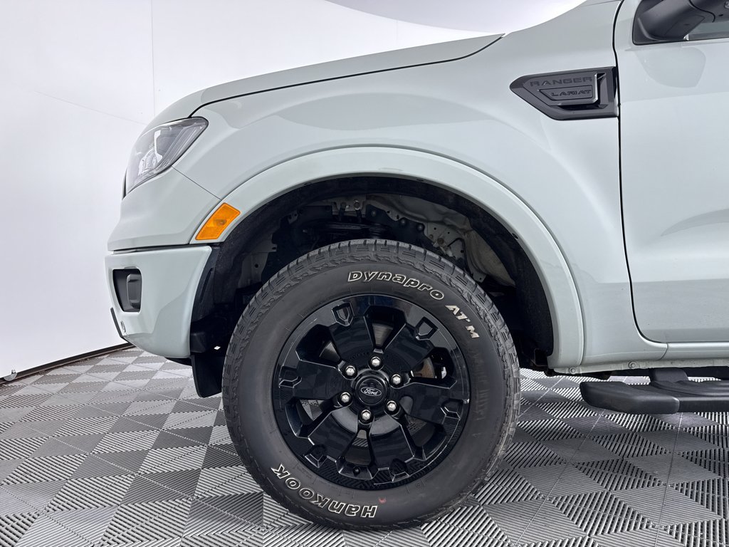 Used 2022 Cactus Gray Ford LARIAT image 18