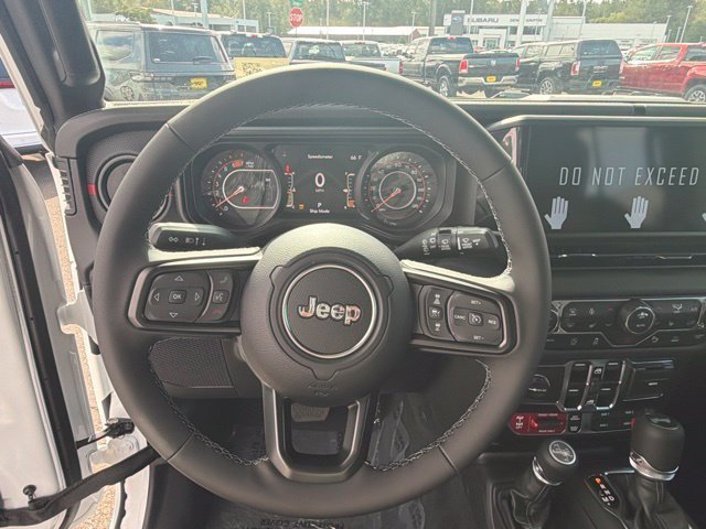 New 2027 Bright White Clear-Coat Paint Jeep Rubicon X image 21